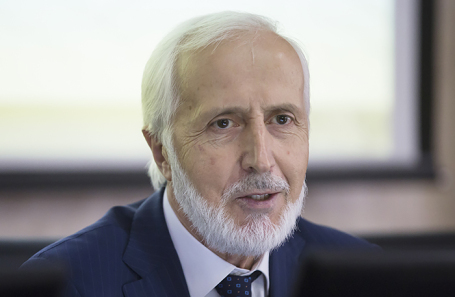 Альви Каримов.