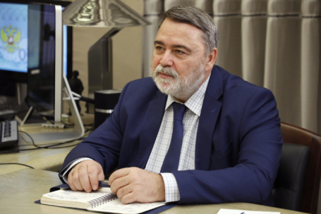 Игорь Артемьев.