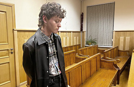 Суд по делу певца Шарлота в Санкт-Петербурге.