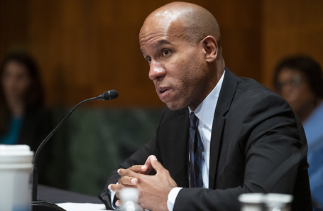 Замминистра финансов США Брайан Нельсон.