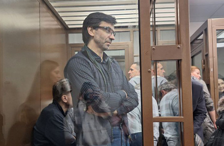 Михаил Абызов.