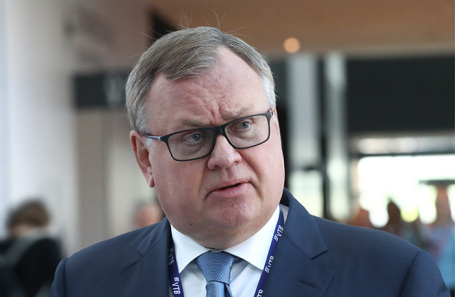 Андрей Костин.