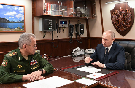 Сергей Шойгу и Владимир Путин.