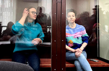 Режиссера Евгению Беркович и драматурга Светлану Петрийчук оставили под ...