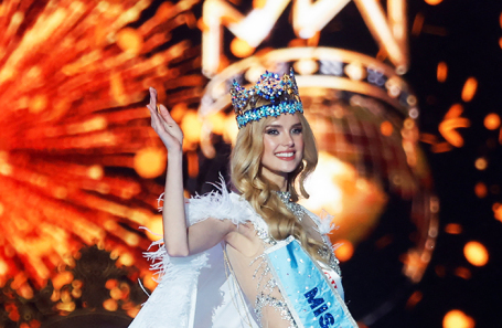 Модель Кристина Пышкова.