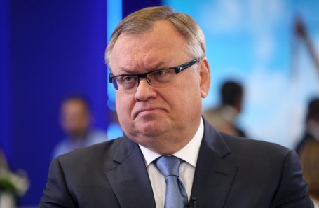 Андрей Костин.