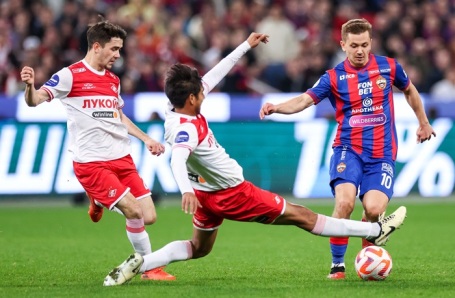ЦСКА — «Спартак» сыграли дерби вничью со счетом 0:0.