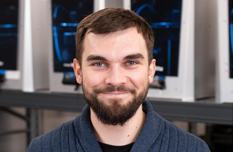 Максим Анисимов.