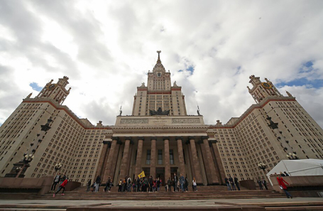 Главное здание МГУ.