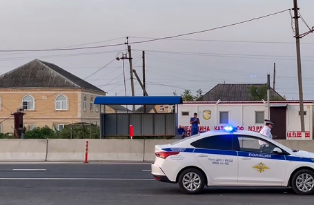 В Дагестане усилены меры безопасности после произошедшей перестрелки в Махачкале и Дербенте.
