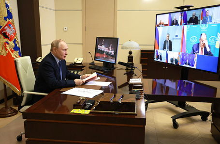 Владимир Путин. Совещание с постоянными членами Совета безопасности.