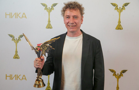 Актер Александр Яценко, получивший награду в номинации «Лучшая мужская роль».