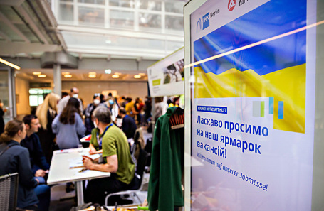 Ярмарка вакансий для украинских беженцев в Берлине. Архивное фото.
