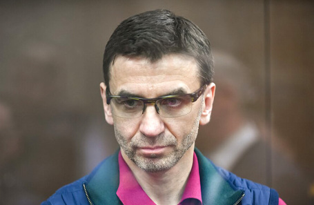 Михаил Абызов.