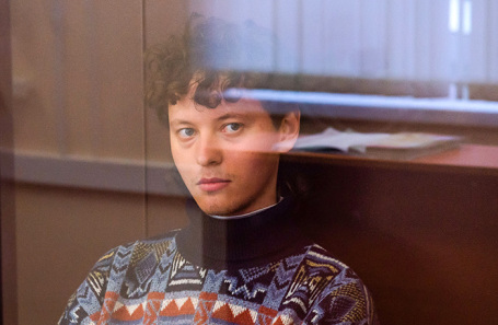 Эдуард Шарлот (внесен Росфинмониторингом в список экстремистов и террористов).