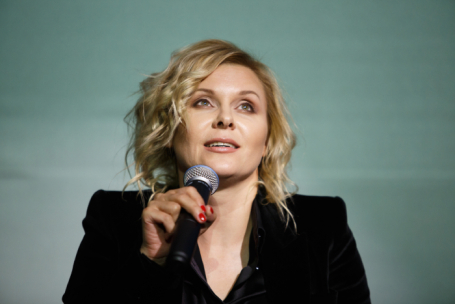 Актриса Яна Троянова.