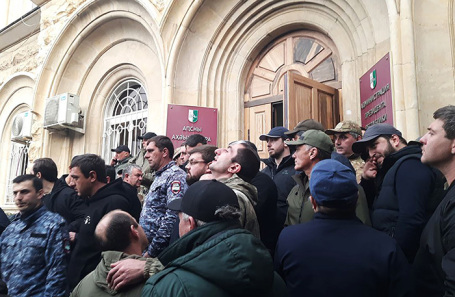 Протест оппозиции в Абхазии.