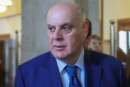 Аслан Бжания.