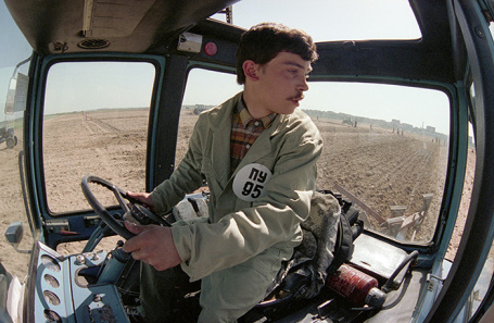 Учебно-производственная практика. Архивное фото.