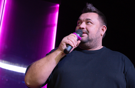 Певец Сергей Жуков.