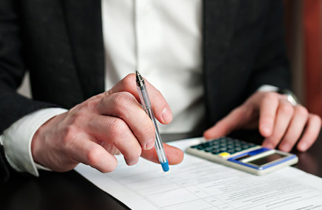 Прецедентное дело о самозанятых: должен ли работодатель платить за скрытых от налога работников?