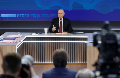 Президент России Владимир Путин во время программы «Итоги года» в Гостином Дворе.