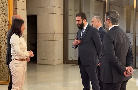 Анналене Бербок и новый лидер Сирии Ахмед аль-Шараа.