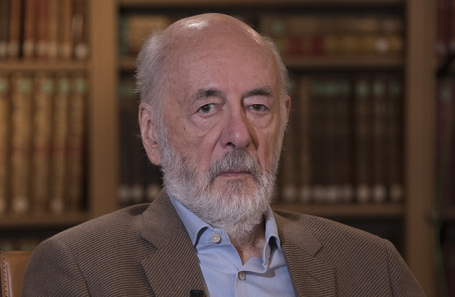 Режиссер Бертран Блие.