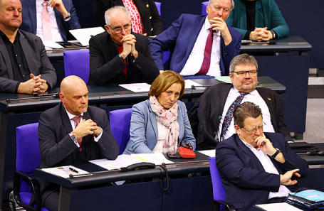 Заседание бундестага касательно конституционности АдГ.