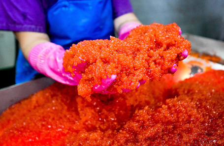 Заготовка икры на Камчатке.