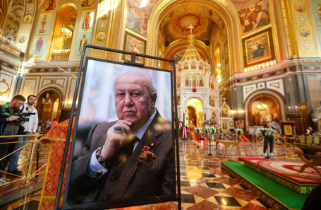 Прощание с Зурабом Церетели в храме Христа Спасителя в Москве.