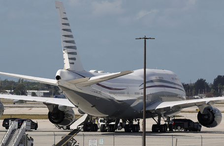 Самолет Boeing 747-8.