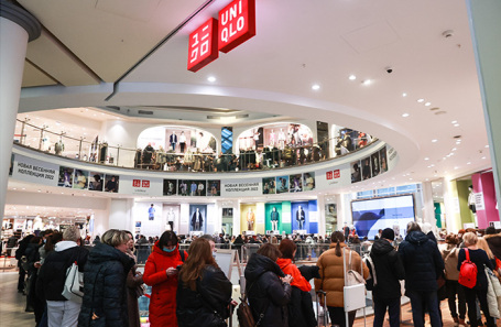 Очередь на вход в магазин Uniqlo в Москве. Март, 2022 года.