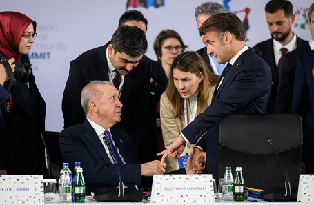 Президент Турции Тайип Эрдоган и президент Франции Эммануэль Макрон.