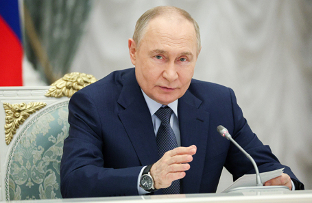 Президент РФ Владимир Путин на заседании наблюдательного совета АНО «Россия - страна возможностей» в Кремле.