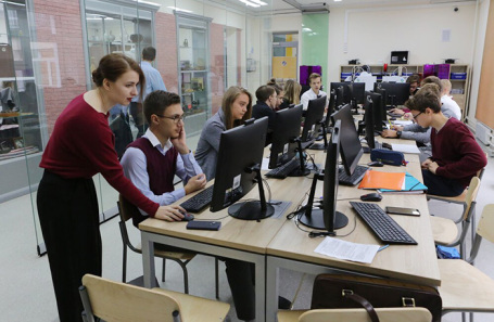 Преподавание информационных технологий в одной из школ Москвы.
