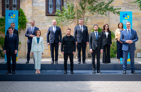 Участники саммита «Украина — Восточная Европа». Александр Вучич справа.