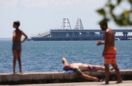 Вид на Крымский мост. Архивное фото.