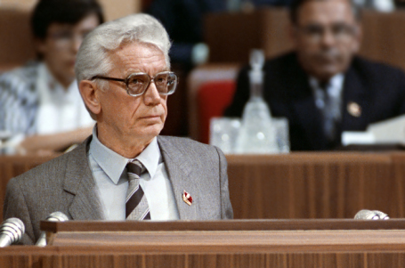 Вадим Медведев.