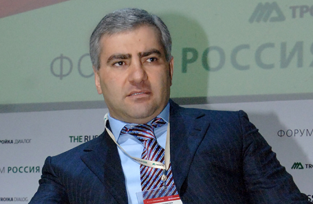 Самвел Карапетян.