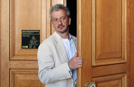 Константин Богомолов.