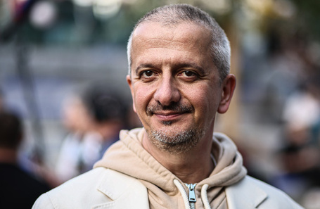 Константин Богомолов.