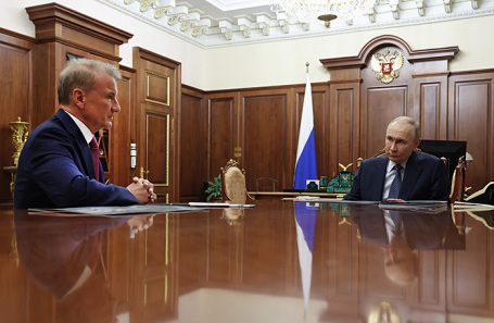 Греф заявил Путину о проблемах с ипотекой