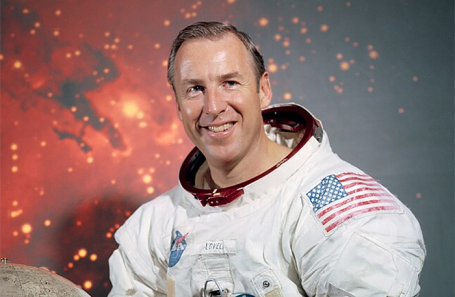 Джеймс Ловелл.