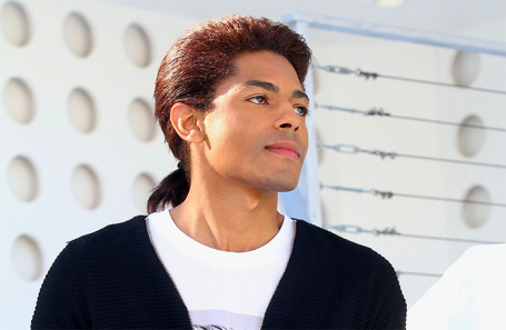 Брэндон Ховард.