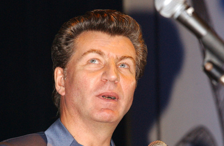 Певец Ярослав Евдокимов.