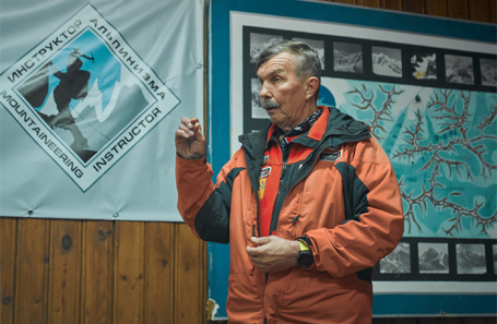 Александр Расторгуев.