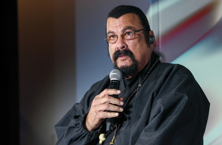 Стивен Сигал.