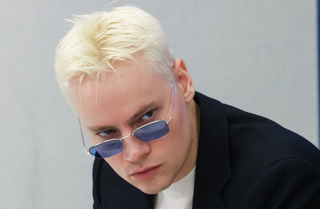 Певец, композитор, заслуженный артист России Ярослав Дронов (Shaman).