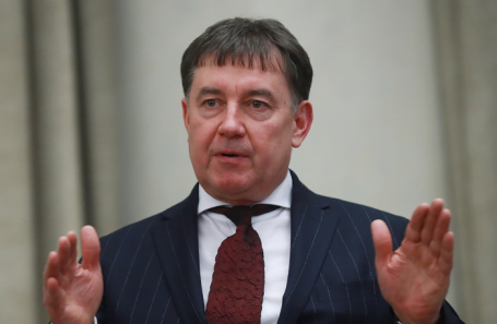 Генпрокуратура РФ направила иск против председателя Совета судей Виктора Момотова